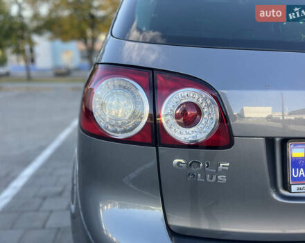 Фольксваген Гольф Плюс 2008 в Черкассах на Automoto.ua Серый Фольксваген Гольф Плюс, объемом двигателя 1.4 л и пробегом 238 тыс. км за 6599 $, фото 20 на Automoto.ua