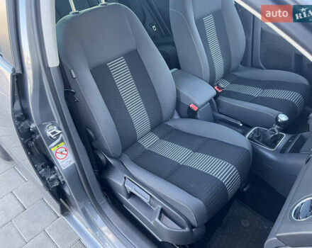 Фольксваген Гольф Плюс 2008 в Черкассах на Automoto.ua Серый Фольксваген Гольф Плюс, объемом двигателя 1.4 л и пробегом 238 тыс. км за 6599 $, фото 70 на Automoto.ua