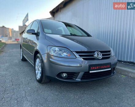 Сірий Фольксваген Golf Plus, об'ємом двигуна 1.4 л та пробігом 137 тис. км за 7950 $, фото 67 на Automoto.ua