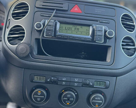 Серый Фольксваген Гольф Плюс, объемом двигателя 1.6 л и пробегом 208 тыс. км за 6490 $, фото 25 на Automoto.ua