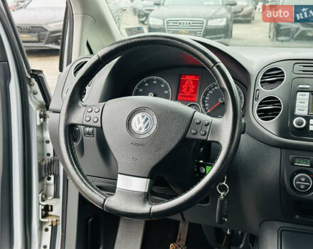 Серый Фольксваген Гольф Плюс, объемом двигателя 1.6 л и пробегом 245 тыс. км за 7800 $, фото 20 на Automoto.ua
