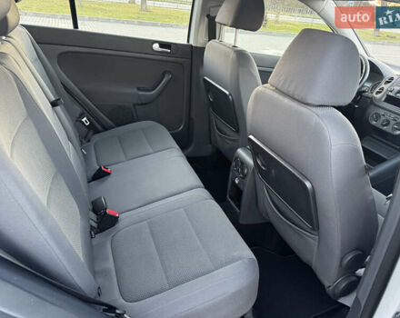 Сірий Фольксваген Golf Plus, об'ємом двигуна 1.6 л та пробігом 163 тис. км за 7499 $, фото 31 на Automoto.ua