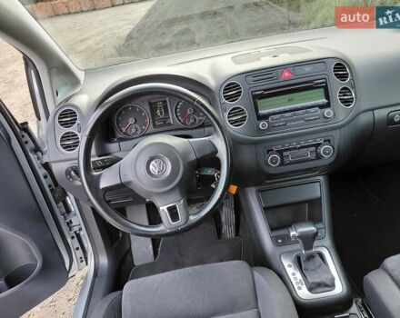 Серый Фольксваген Гольф Плюс, объемом двигателя 1.4 л и пробегом 156 тыс. км за 7500 $, фото 11 на Automoto.ua