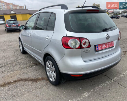 Фольксваген Гольф Плюс 2009 в Ровно на Automoto.ua Серый Фольксваген Гольф Плюс, объемом двигателя 1.6 л и пробегом 172 тыс. км за 7550 $, фото 12 на Automoto.ua