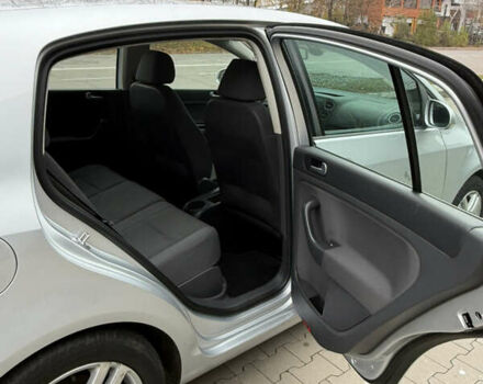 Серый Фольксваген Гольф Плюс, объемом двигателя 1.4 л и пробегом 220 тыс. км за 6600 $, фото 40 на Automoto.ua