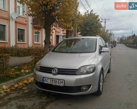 Серый Фольксваген Гольф Плюс, объемом двигателя 1.4 л и пробегом 221 тыс. км за 5577 $, фото 12 на Automoto.ua