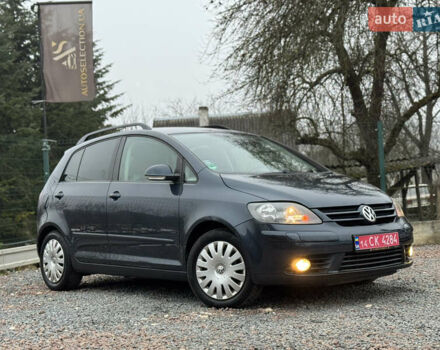 Серый Фольксваген Гольф Плюс, объемом двигателя 1.4 л и пробегом 184 тыс. км за 6490 $, фото 59 на Automoto.ua