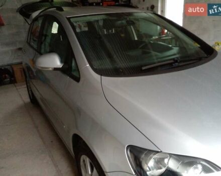 Фольксваген Гольф Плюс 2009 в Ровно на Automoto.ua Серый Фольксваген Гольф Плюс, объемом двигателя 0 л и пробегом 211 тыс. км за 6999 $, фото 2 на Automoto.ua