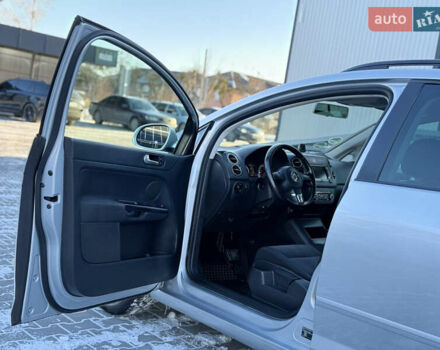 Серый Фольксваген Гольф Плюс, объемом двигателя 1.4 л и пробегом 189 тыс. км за 8000 $, фото 41 на Automoto.ua