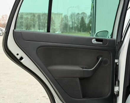 Серый Фольксваген Гольф Плюс, объемом двигателя 1.4 л и пробегом 189 тыс. км за 8200 $, фото 63 на Automoto.ua