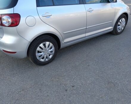 Серый Фольксваген Гольф Плюс, объемом двигателя 2 л и пробегом 267 тыс. км за 7000 $, фото 2 на Automoto.ua