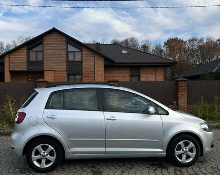 Серый Фольксваген Гольф Плюс, объемом двигателя 1.6 л и пробегом 170 тыс. км за 7000 $, фото 8 на Automoto.ua