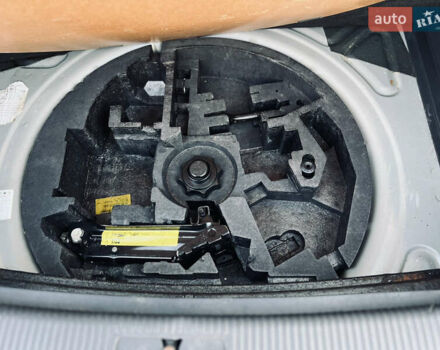 Серый Фольксваген Гольф Плюс, объемом двигателя 1.6 л и пробегом 239 тыс. км за 7400 $, фото 9 на Automoto.ua