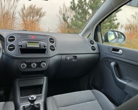 Серый Фольксваген Гольф Плюс, объемом двигателя 1.4 л и пробегом 247 тыс. км за 6350 $, фото 18 на Automoto.ua