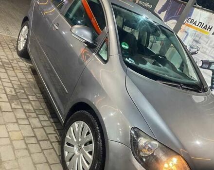 Серый Фольксваген Гольф Плюс, объемом двигателя 1.4 л и пробегом 222 тыс. км за 7777 $, фото 9 на Automoto.ua