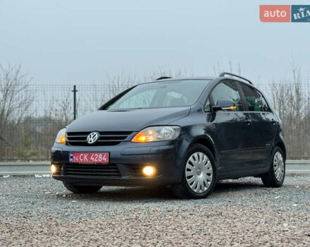 Серый Фольксваген Гольф Плюс, объемом двигателя 1.4 л и пробегом 184 тыс. км за 6490 $, фото 5 на Automoto.ua