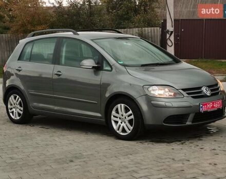 Серый Фольксваген Гольф Плюс, объемом двигателя 1.6 л и пробегом 218 тыс. км за 6800 $, фото 3 на Automoto.ua