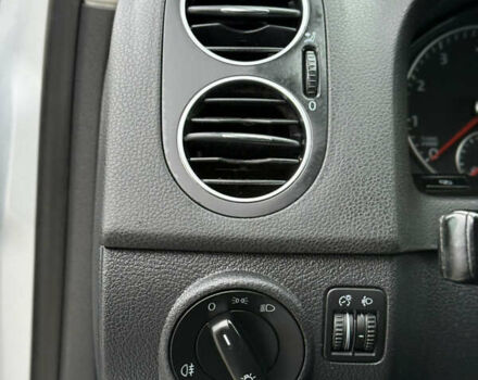 Серый Фольксваген Гольф Плюс, объемом двигателя 1.4 л и пробегом 189 тыс. км за 8200 $, фото 51 на Automoto.ua