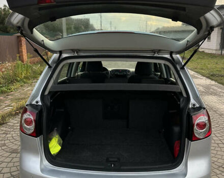 Серый Фольксваген Гольф Плюс, объемом двигателя 1.6 л и пробегом 170 тыс. км за 7000 $, фото 11 на Automoto.ua