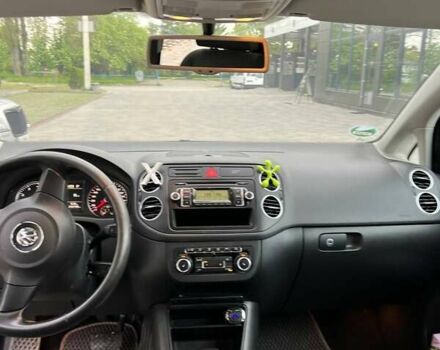 Серый Фольксваген Гольф Плюс, объемом двигателя 1.39 л и пробегом 261 тыс. км за 6999 $, фото 16 на Automoto.ua