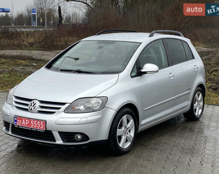 Сірий Фольксваген Golf Plus, об'ємом двигуна 1.4 л та пробігом 158 тис. км за 7300 $, фото 2 на Automoto.ua