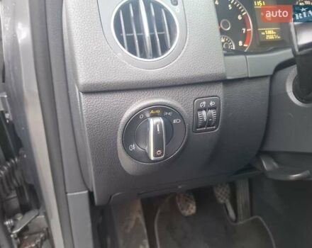 Серый Фольксваген Гольф Плюс, объемом двигателя 1.39 л и пробегом 257 тыс. км за 6700 $, фото 16 на Automoto.ua