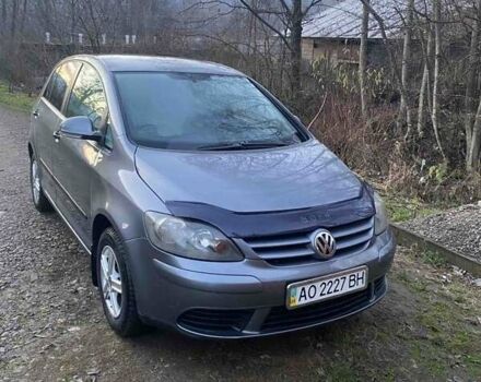 Серый Фольксваген Гольф Плюс, объемом двигателя 1.6 л и пробегом 152 тыс. км за 5500 $, фото 7 на Automoto.ua