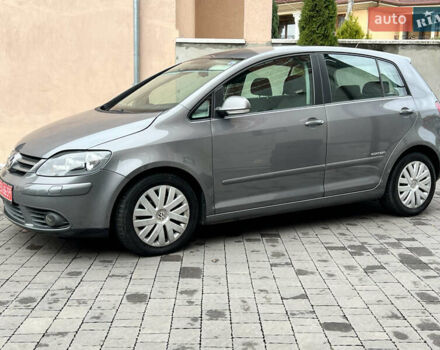 Серый Фольксваген Гольф Плюс, объемом двигателя 0 л и пробегом 218 тыс. км за 6300 $, фото 3 на Automoto.ua