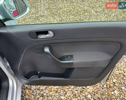 Серый Фольксваген Гольф Плюс, объемом двигателя 1.4 л и пробегом 208 тыс. км за 6999 $, фото 17 на Automoto.ua