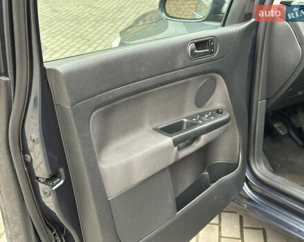 Серый Фольксваген Гольф Плюс, объемом двигателя 1.4 л и пробегом 241 тыс. км за 5900 $, фото 9 на Automoto.ua