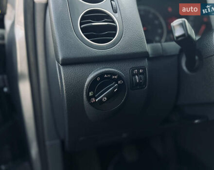 Серый Фольксваген Гольф Плюс, объемом двигателя 1.6 л и пробегом 239 тыс. км за 7400 $, фото 14 на Automoto.ua