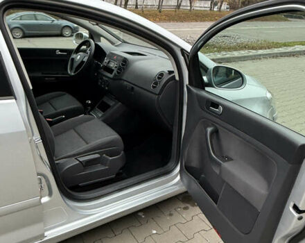 Серый Фольксваген Гольф Плюс, объемом двигателя 1.4 л и пробегом 220 тыс. км за 6600 $, фото 38 на Automoto.ua