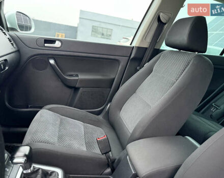 Серый Фольксваген Гольф Плюс, объемом двигателя 1.4 л и пробегом 189 тыс. км за 8200 $, фото 48 на Automoto.ua