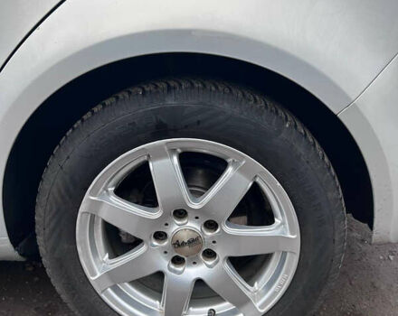 Серый Фольксваген Гольф Плюс, объемом двигателя 1.4 л и пробегом 190 тыс. км за 9200 $, фото 3 на Automoto.ua