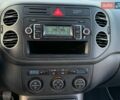 Серый Фольксваген Гольф Плюс, объемом двигателя 1.4 л и пробегом 226 тыс. км за 6350 $, фото 60 на Automoto.ua