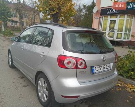 Серый Фольксваген Гольф Плюс, объемом двигателя 1.4 л и пробегом 221 тыс. км за 5577 $, фото 3 на Automoto.ua