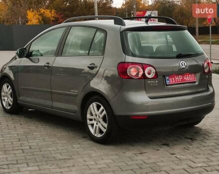 Серый Фольксваген Гольф Плюс, объемом двигателя 1.6 л и пробегом 218 тыс. км за 6800 $, фото 7 на Automoto.ua