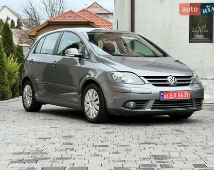 Серый Фольксваген Гольф Плюс, объемом двигателя 0 л и пробегом 218 тыс. км за 6300 $, фото 4 на Automoto.ua