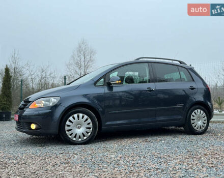 Серый Фольксваген Гольф Плюс, объемом двигателя 1.4 л и пробегом 184 тыс. км за 6490 $, фото 3 на Automoto.ua