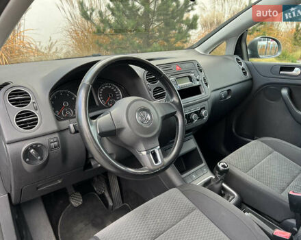 Сірий Фольксваген Golf Plus, об'ємом двигуна 1.4 л та пробігом 247 тис. км за 6650 $, фото 39 на Automoto.ua