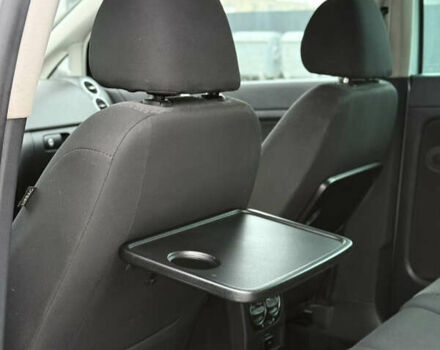 Серый Фольксваген Гольф Плюс, объемом двигателя 1.4 л и пробегом 189 тыс. км за 8200 $, фото 71 на Automoto.ua