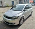 Серый Фольксваген Гольф Плюс, объемом двигателя 1.39 л и пробегом 190 тыс. км за 6000 $, фото 1 на Automoto.ua