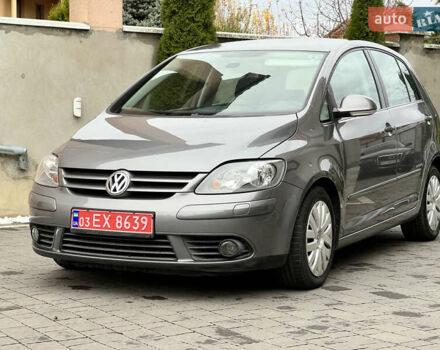 Серый Фольксваген Гольф Плюс, объемом двигателя 0 л и пробегом 218 тыс. км за 6300 $, фото 2 на Automoto.ua