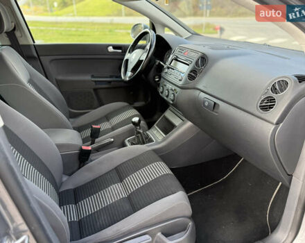 Фольксваген Гольф Плюс 2009 в Тернополе на Automoto.ua Серый Фольксваген Гольф Плюс, объемом двигателя 1.4 л и пробегом 177 тыс. км за 6800 $, фото 9 на Automoto.ua