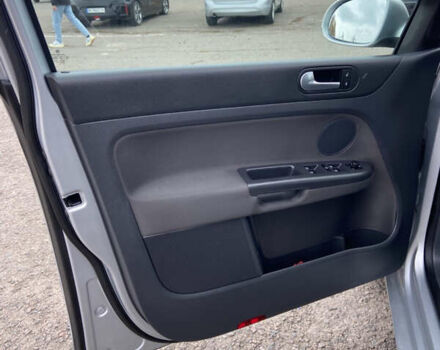 Фольксваген Гольф Плюс 2009 в Ровно на Automoto.ua Серый Фольксваген Гольф Плюс, объемом двигателя 1.6 л и пробегом 172 тыс. км за 7550 $, фото 23 на Automoto.ua