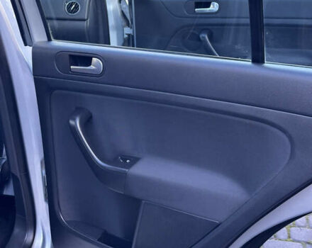 Серый Фольксваген Гольф Плюс, объемом двигателя 1.4 л и пробегом 80 тыс. км за 8100 $, фото 93 на Automoto.ua