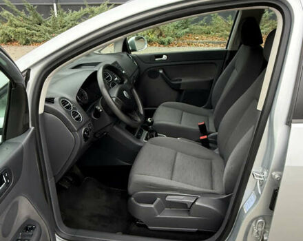 Серый Фольксваген Гольф Плюс, объемом двигателя 1.4 л и пробегом 220 тыс. км за 6600 $, фото 30 на Automoto.ua