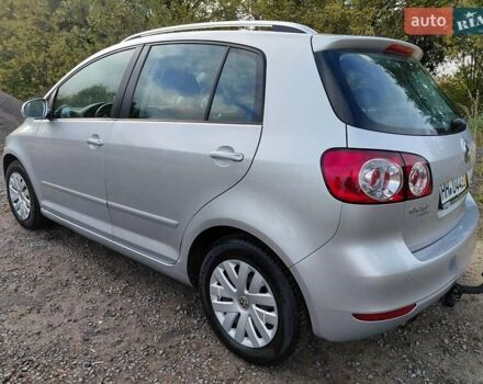 Серый Фольксваген Гольф Плюс, объемом двигателя 1.4 л и пробегом 156 тыс. км за 7500 $, фото 5 на Automoto.ua