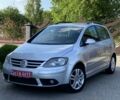 Серый Фольксваген Гольф Плюс, объемом двигателя 1.6 л и пробегом 235 тыс. км за 6500 $, фото 1 на Automoto.ua