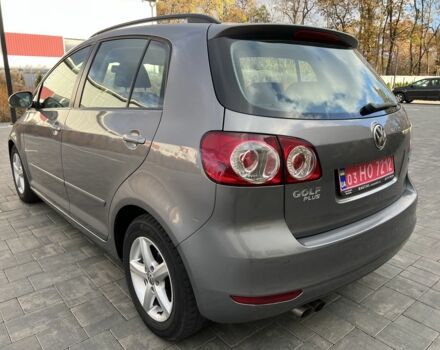 Серый Фольксваген Гольф Плюс, объемом двигателя 1.4 л и пробегом 247 тыс. км за 6350 $, фото 6 на Automoto.ua